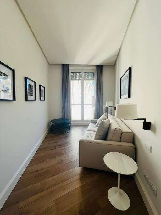 Piazza Affari Apartment - City Center Milánó Kültér fotó